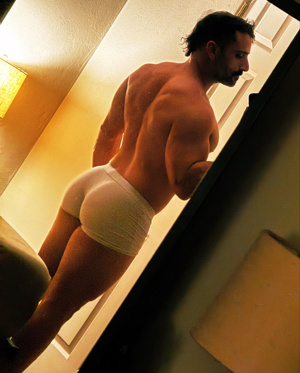ranj789's tweet image. It’s humpday 😘 #humpday