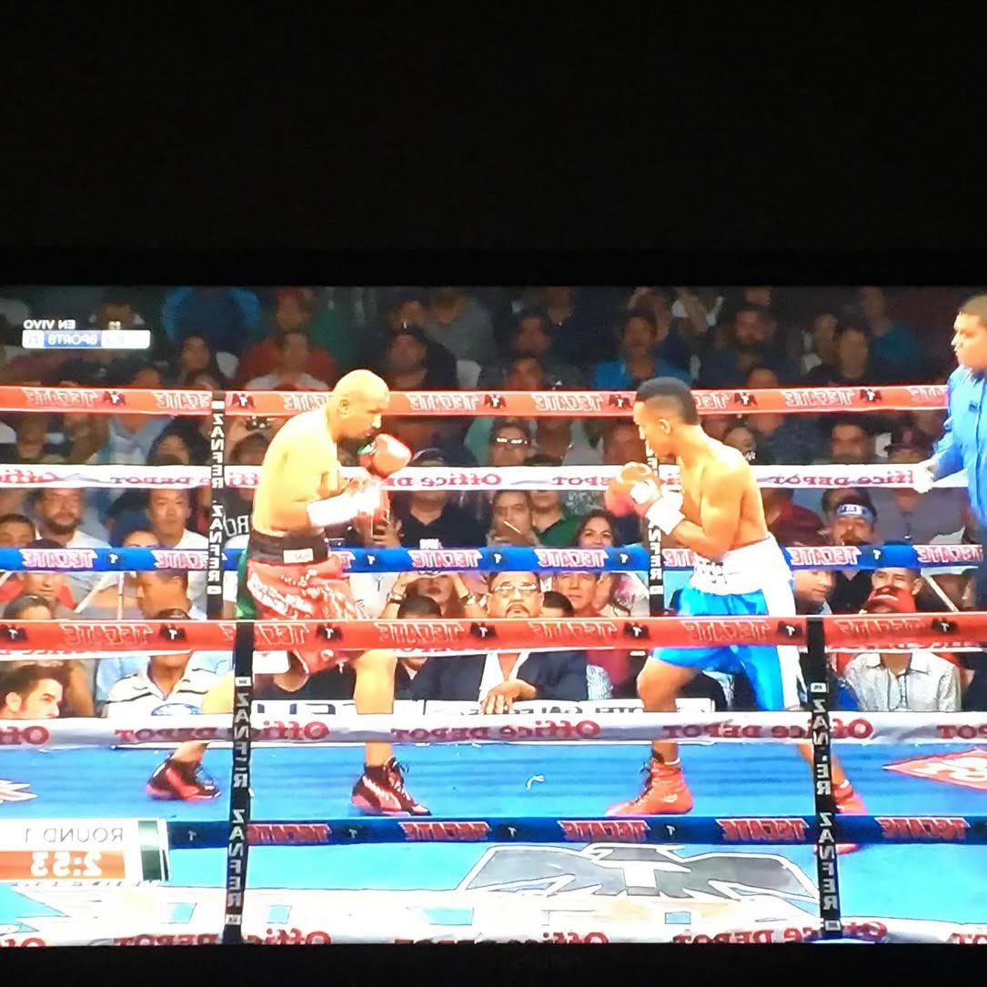 NicholasButr's tweet image. Orlando Salido vs Aristides Perez #TB