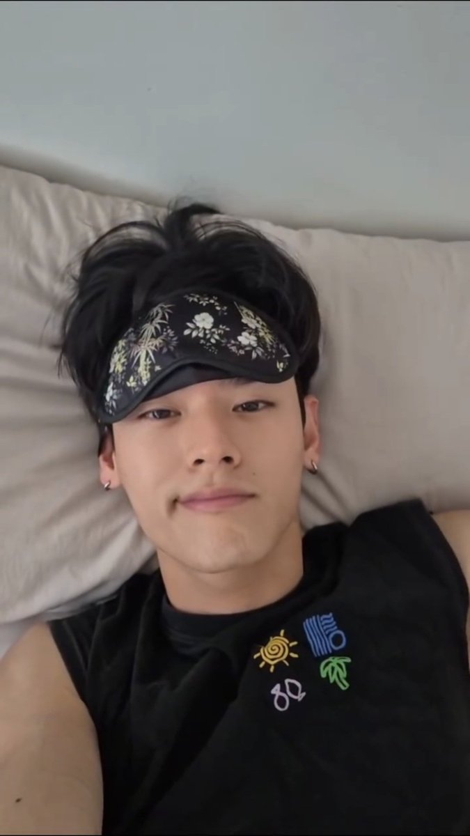 𝗖𝗛𝗘𝗥𝗘𝗟𝗟𝗘^ྀི tweet media