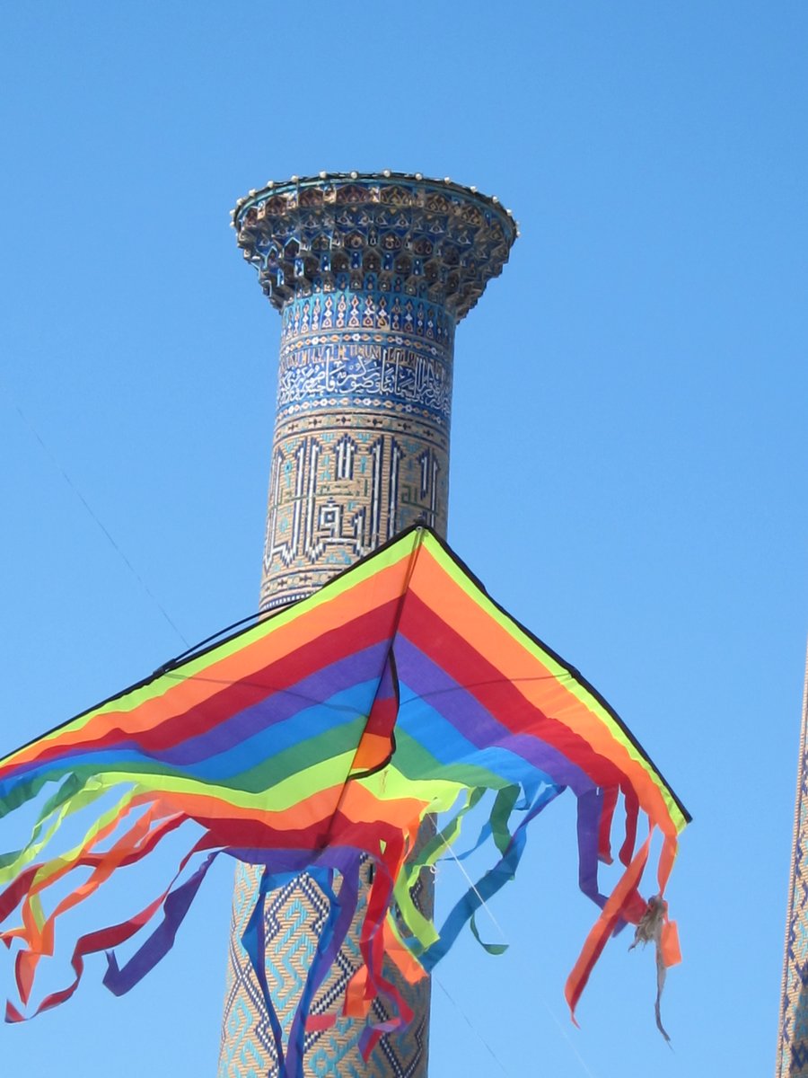 joannalillis's tweet image. Please join us in June at the inaugural Lake District Book Festival, where I'll be in conversation about my book Silk Mirage and #Uzbekistan with former NYT correspondent Nicholas Wood of @politicaltours. Tickets here events.lakedistrictbookfestival.co.uk/events/thelake…