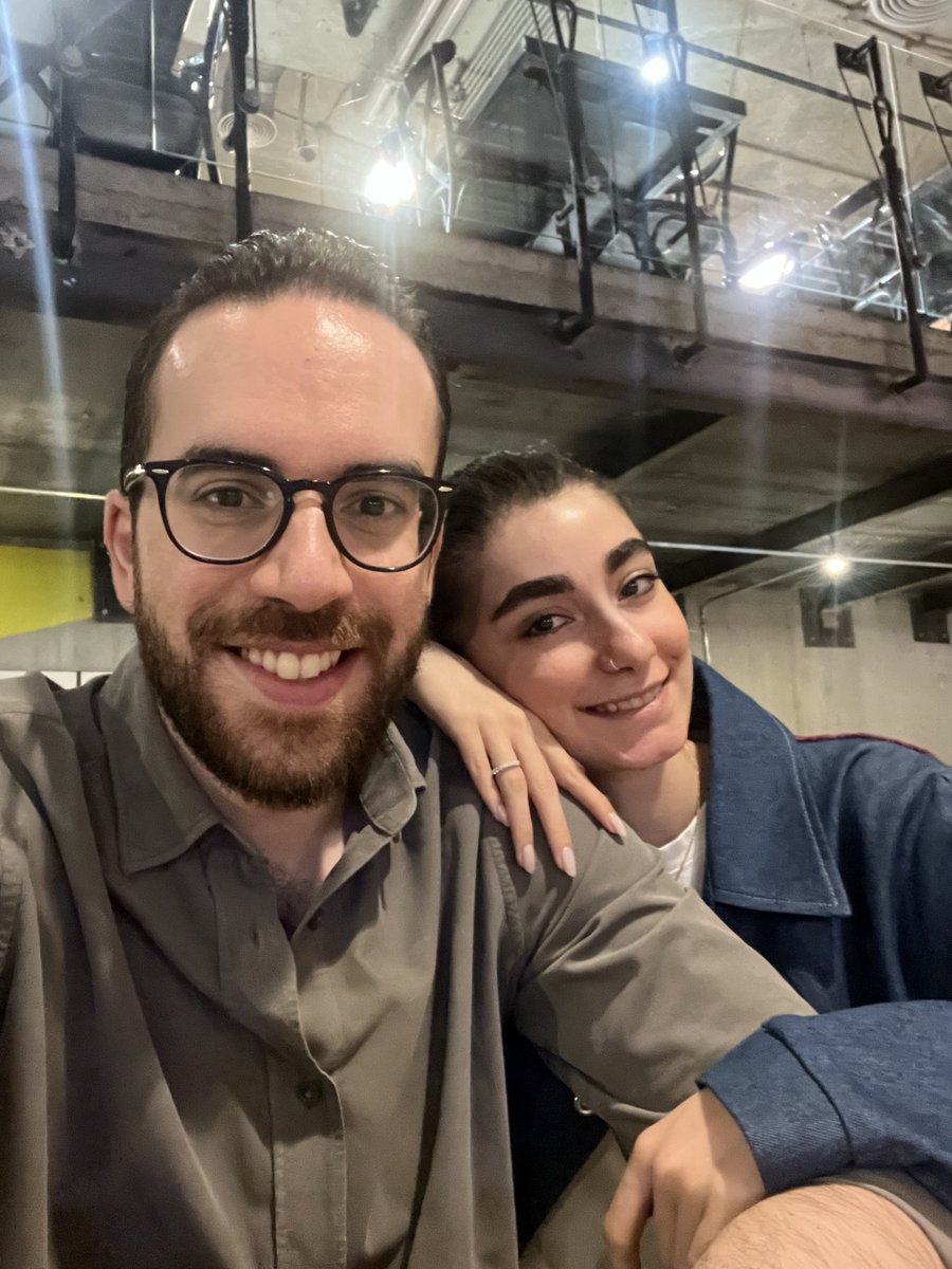 هلیا tweet media