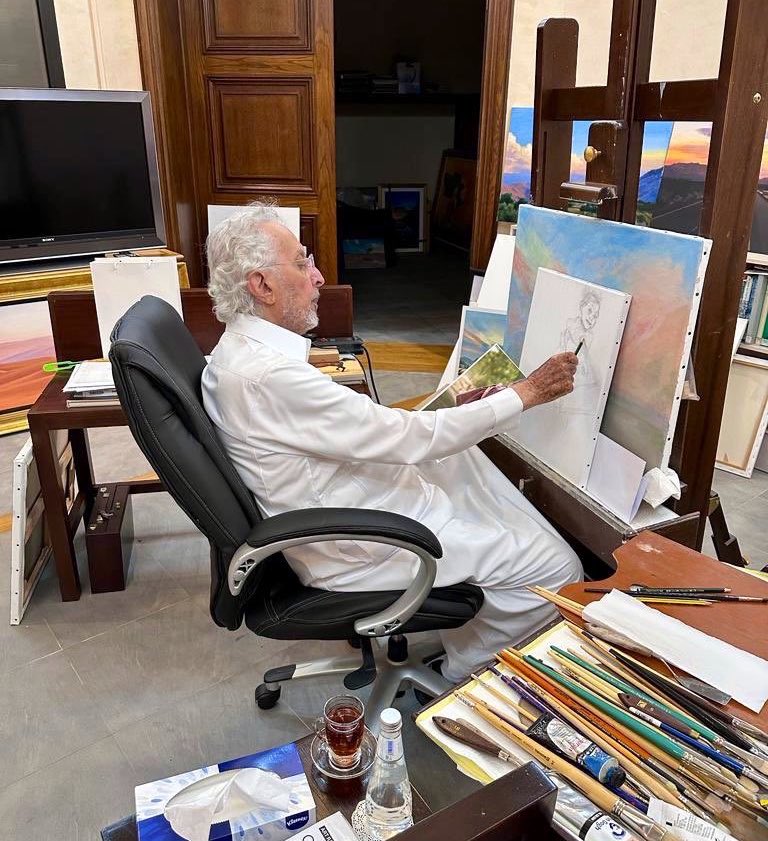 ‏ فالكون tweet media