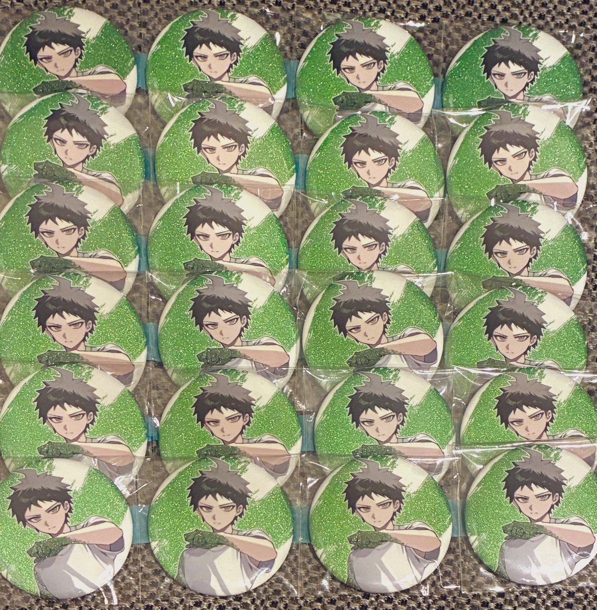 銃反動 tweet media