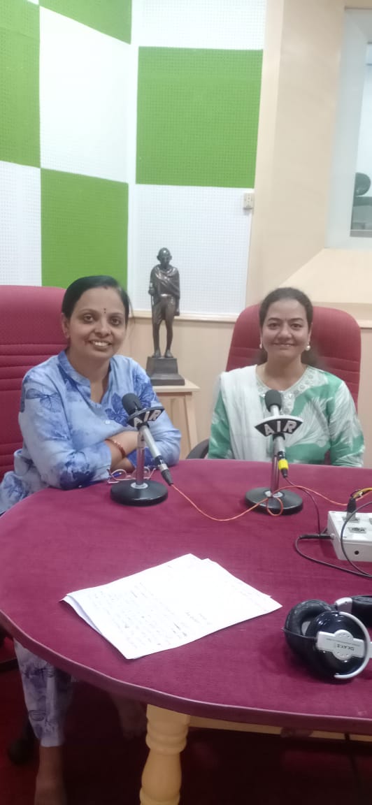 ಏಪ್ರಿಲ್ 27 ರಂದು ಸೋಮವಾರ ಮಧ್ಯಾಹ್ನ 12.45ಕ್ಕೆ ಪ್ರಸಾರವಾಗುವ ನಮ್ಮ ಆರೋಗ್ಯ ಕಾರ್ಯಕ್ರಮದಲ್ಲಿ ಗರ್ಭಿಣಿ ಹಾಗೂ ಮಗುವಿನ ಆರೋಗ್ಯಕ್ಕಾಗಿ ಅಗತ್ಯ ಪೋಷಕಾಂಶಗಳು ಈ ಕುರಿತು ಡಾ ಸುಧಾ ಸಾಯಿರಾಂ ಅವರೊಂದಿಗೆ ಮಾತುಕತೆ.
ಇವರೊಂದಿಗೆ ಭಾಗವಹಿಸುತ್ತಾರೆ ತೇಜಸ್ವಿನಿ ಗಿರೀಶ್
play.google.com/store/apps/det…