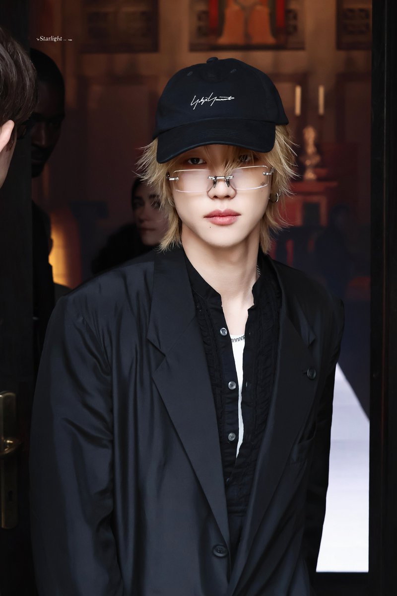 pastelmoon ✈︎ tweet media