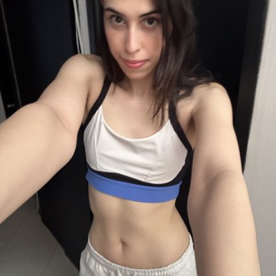 Ashlee VR (Tummy pic account) tweet media