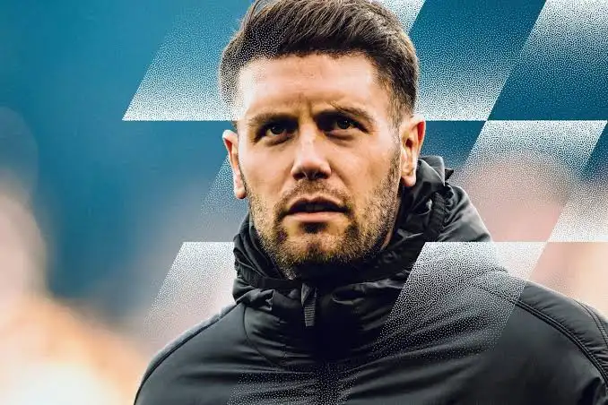 EBL2017's tweet photo. Fabian Hürzeler and Brighton's inverted centre backs.

A man-to-man press' nightmare.

Analysis 👇 https://t.co/nIIBvwdVcN