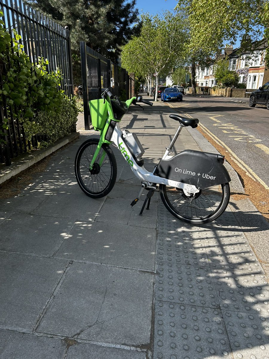 Damonmking's tweet photo. @limebike  I can see why you’ve lost the contract for this area , when you have Thoughtless riders like this ! No one with a pram or wheelchair can get past ( Teddington ) outside St Marys and St Peter’s school , Somerset Road https://t.co/Li0ffaTBkS