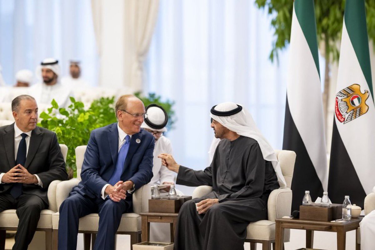 مُنَـى بُـوسَمْرَهْ 🇦🇪 tweet media