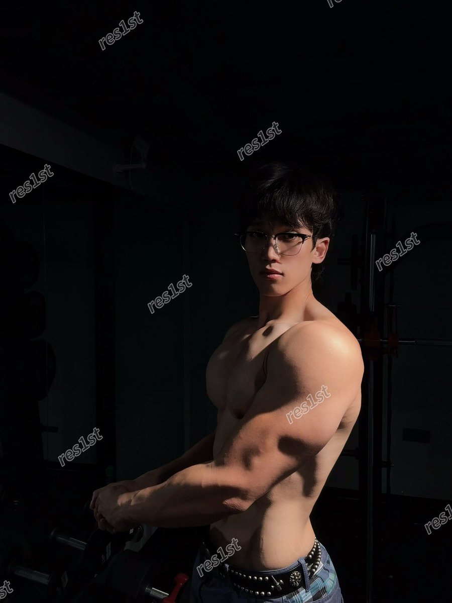 年轻的丈夫 tweet media