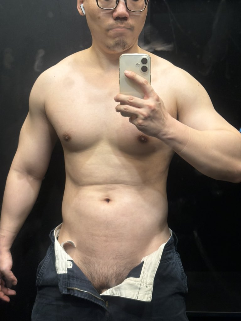毫无训练痕迹的🐷 tweet media