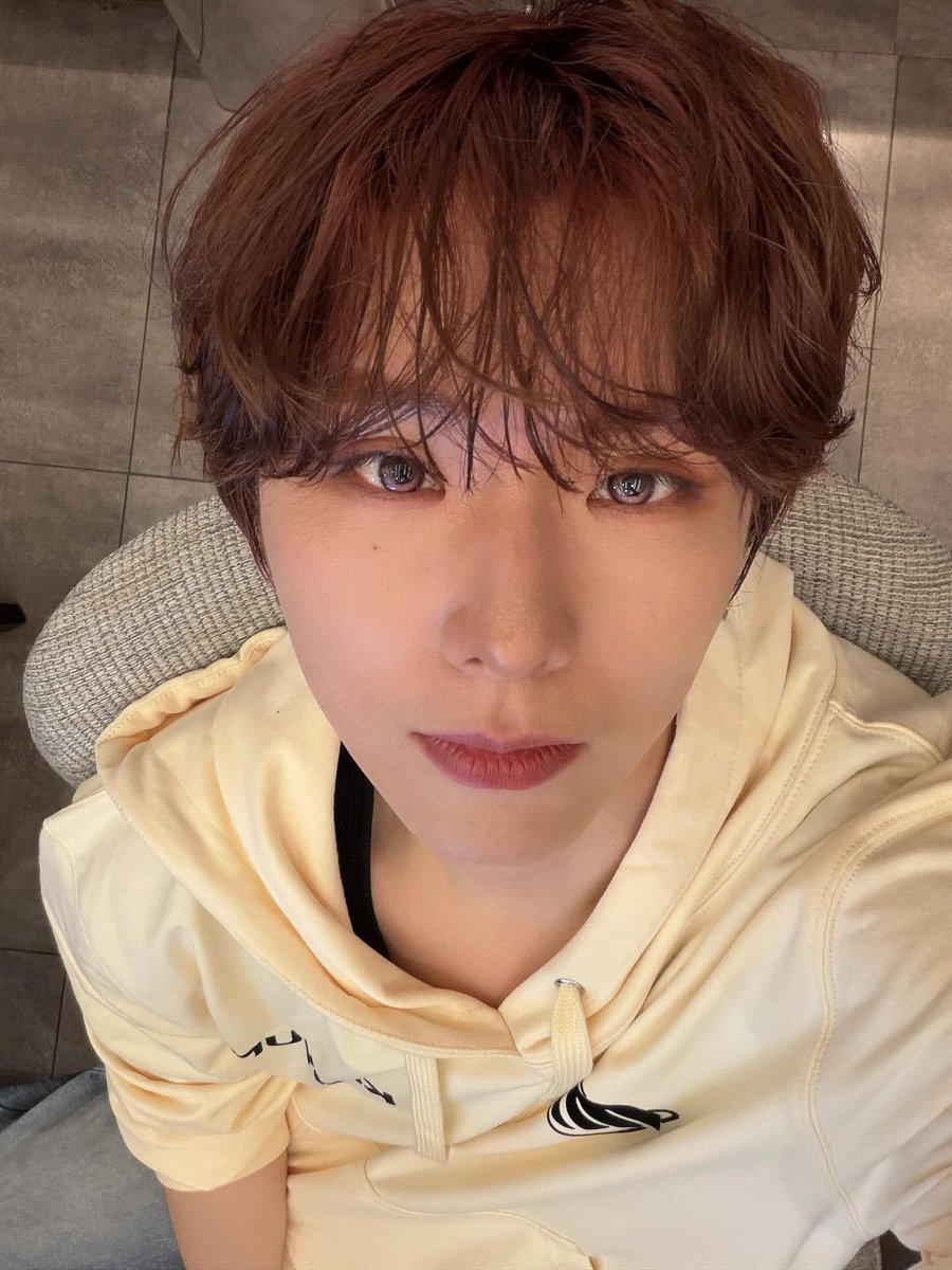 그냥 축고정렌즈도 아니고 무려 ♡키라키라♡ | 핑크! 초승달 축고정 아이돌 하이라이팅 렌즈♥ 인거 진짜 몼참겠다