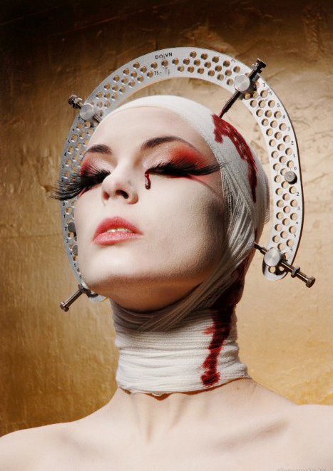 IndiraChaudhry's tweet image. #Imtihan #Shair Na itna urd khayaalon mein mere dil...Guzarna bhi hai sacch ke imtehaan se...
Kaun kehta hai ke hum qaatil nahi hain...Hume bakhubi aata hai apne armaanon ka gala ghottna...