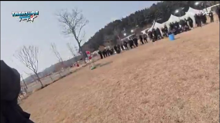 Salfok staffnya sebanyak ini?😭