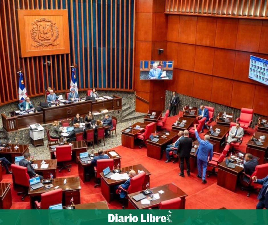 DiarioLibre's tweet photo. 🗳 |#PolíticaDL| Senado aprueba en primera lectura proyecto para pagar "deudas viejas" a contratistas del Estado

🔗https://t.co/PT5wlgQrQm

#DiarioLibre #Senado #DeudasViejas #Contratistas #ProyectoDeLey #PagoDeudas https://t.co/4hBrKqGDWd