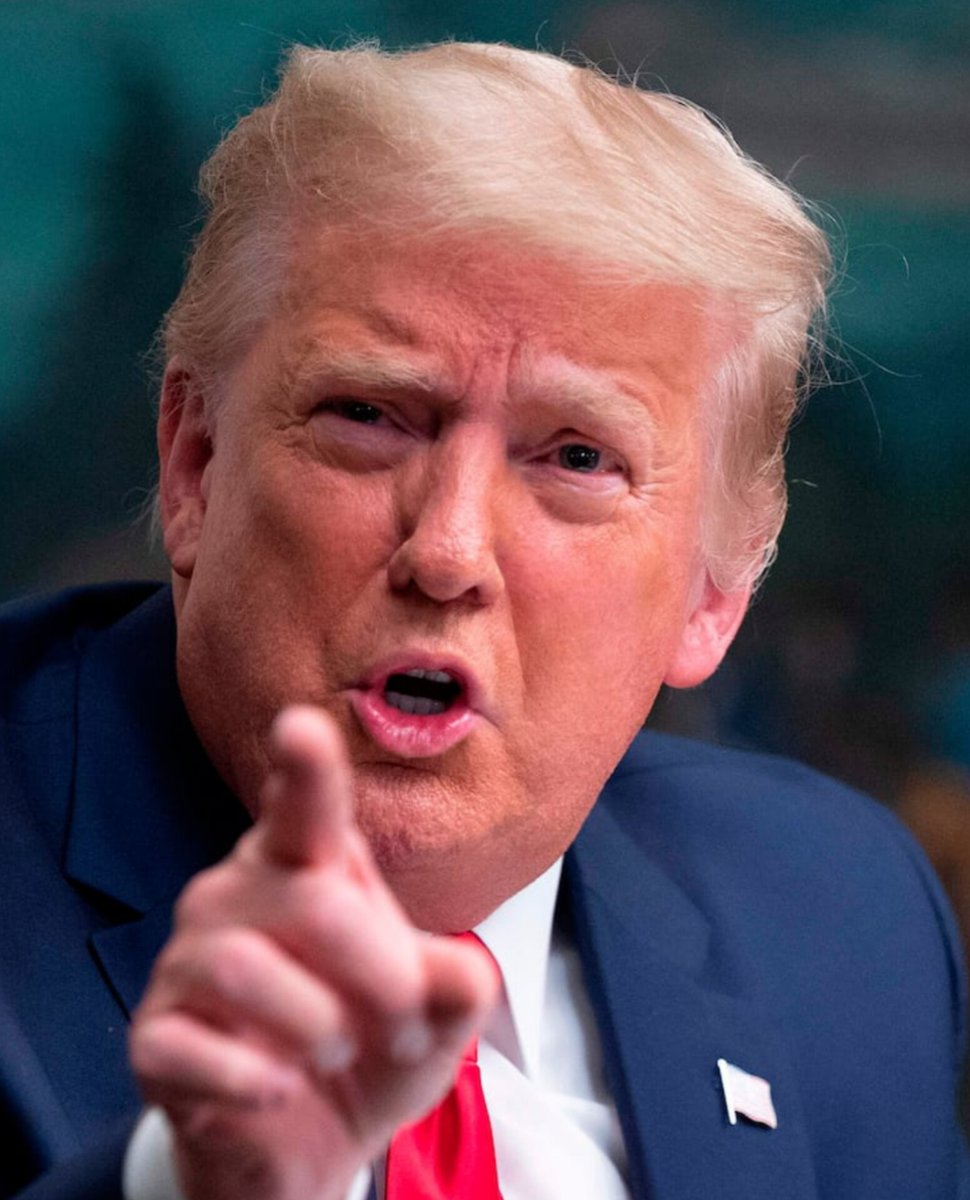 Politics Ec tweet media