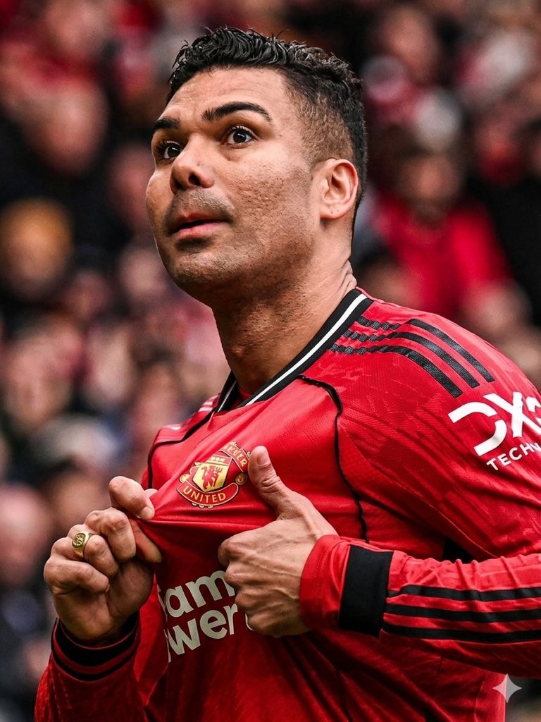 Mr Man United tweet media