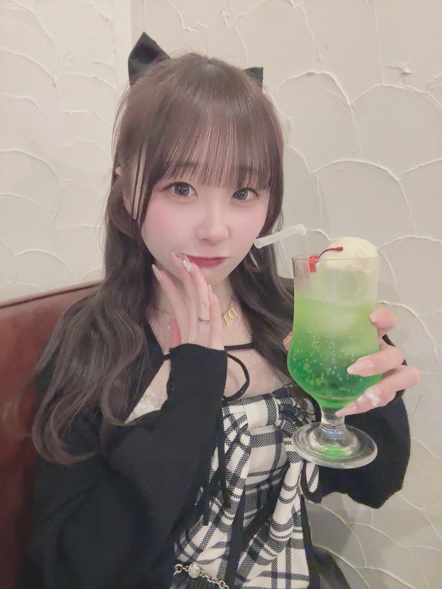mimx1g's tweet photo. @shisha_pandam 
代々木います꒰՞> · <𓈒՞꒱𖤐  ̖́- https://t.co/vOL4ucwLyZ
