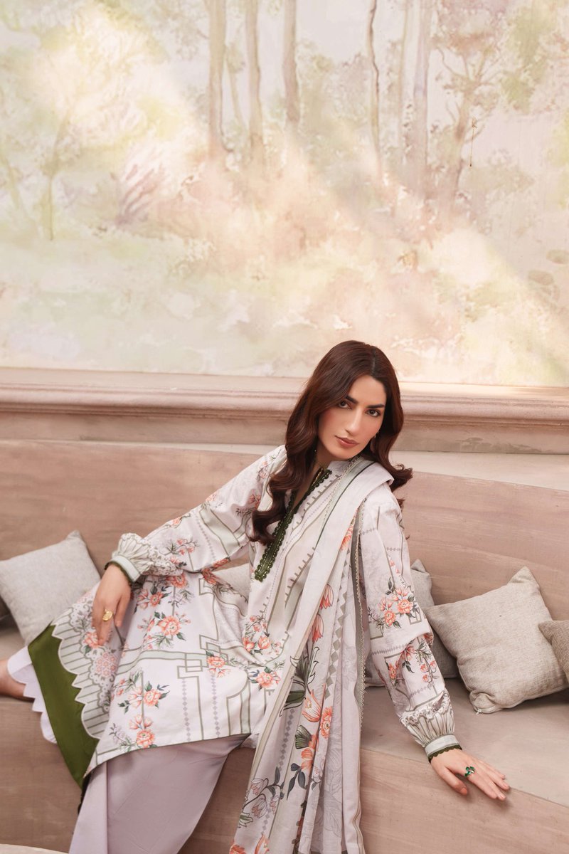 Abukhokhar9299's tweet image. Firdos Lawn: The Name of Quality!

Discover the latest 3pc Digital Printed collection. Sophisticated prints for a perfect summer look.

Available at FAZ Brand House.

WhatsApp: 03403805395

#Firdos #Lawn2026 #DigitalPrint #FAZBrandHouse #Pakistán #fashion #lahore