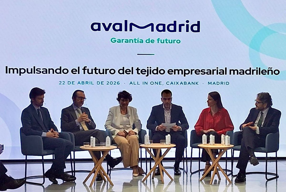 FArandaManzano's tweet photo. #CEIM🔴👥| Ha sido un placer participar, en calidad de portavoz de @_CEIM_, en la mesa ‘Radiografía del tejido empresarial madrileño: retos y soluciones institucionales’, organizada por @avalmadrid y @caixabank.
Durante el encuentro he abordado la situación a la que se enfrentan las empresas de la @ComunidadMadrid en el desarrollo de su actividad, especialmente en ámbitos como el acceso a financiación e #inversión, el exceso de burocracia y las dificultades de crecimiento.
@mgarridocierva @EmpleoCMadrid