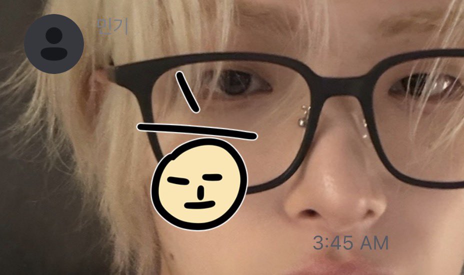 sruumx's tweet image. [260422|4:41PM] #ATEEZ #MINGI fromm💌

🐥: what are you doing
🐥: where am i?
🐥: i just woke up….
🐥: did you see the photoshoots?
🐥: ah, you don’t know??
🐥: well, i did a photoshoot
🐥: i thought y/n would like it so
🐥: but right now, my face is a bit different
🐥: since i