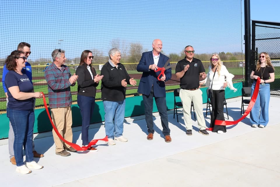 Last night, the Village of Pleasant Prairie held a ribbon cutting ceremony to officially open the new turf ball fields at Prairie Springs Parks! ⚾️