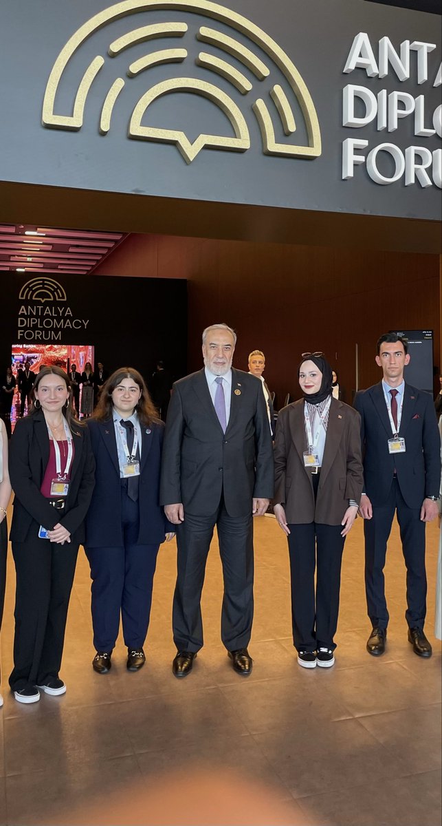 medipolui's tweet photo. + alanındaki güncel tartışmaları yerinde izleme imkânı bulduk. Bu süreç, alana dair bakış açımızı genişletmemize ve sahadaki dinamikleri daha yakından tanımamıza olanak sundu. 

Katılımımıza sağladıkları katkı ve destek için T.C. Dışişleri Bakanlığı’na teşekkür ederiz. https://t.co/35ziYkME6L
