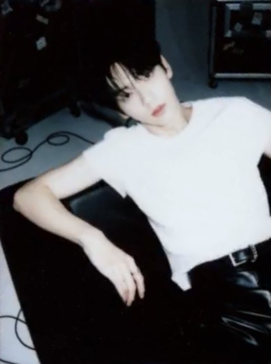 빵 tweet media