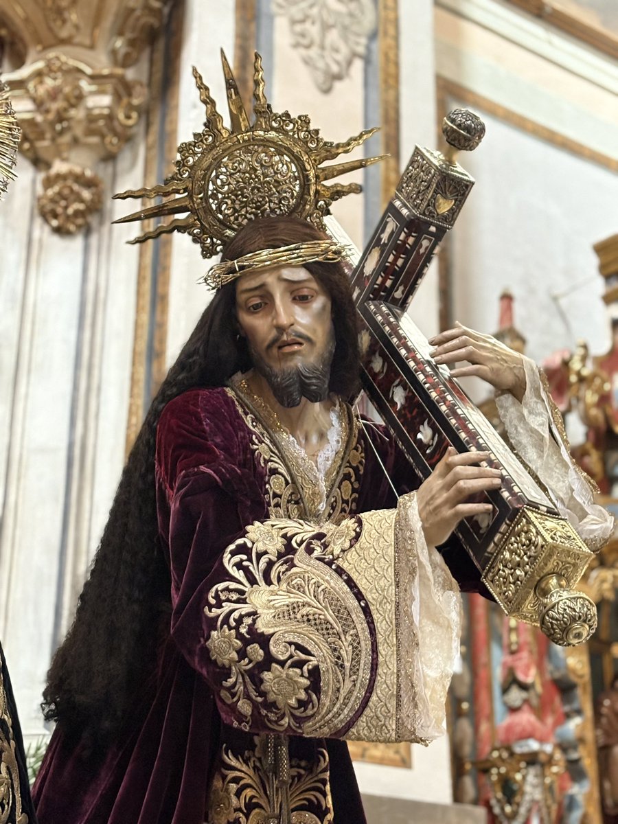 elcofradegr's tweet photo. Tengo un nuevo propósito en esta vida, hacerle una hermandad como dios manda a estás dos imágenes. Quién se quiera unir que me avise, pero esto hay que sacarlo adelante como sea. Y lo estoy diciendo MUY en serio https://t.co/wwa7VCmjP9