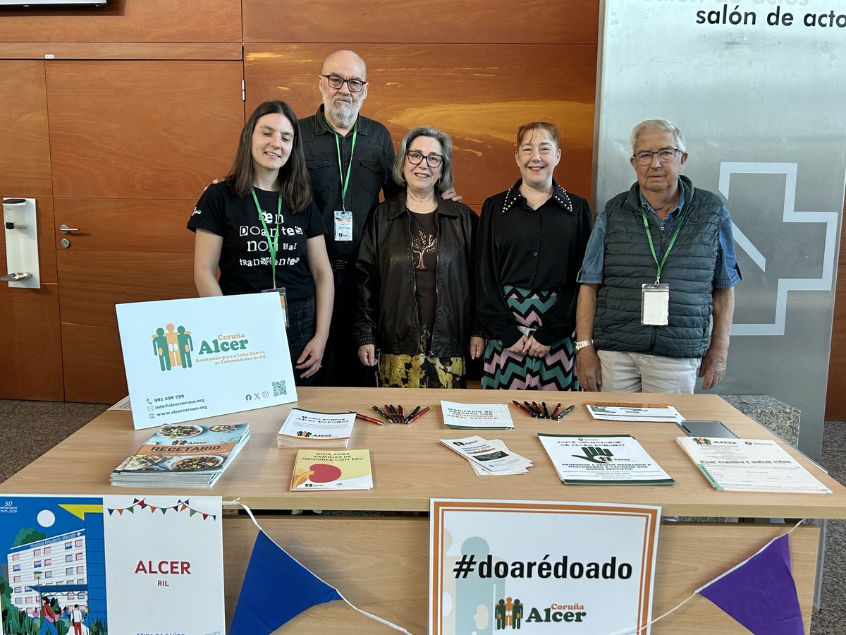 ferrolsergas's tweet photo. 💗 GRAZAS a ALCER en Ferrol @alcercoruna pola súa participación na Feira da Saúde da #ASF por mor do 50 aniversario do Hospital Arquitecto Marcide do #CHUF. Sen vós non sería posible. https://t.co/AVqdvdSxnK