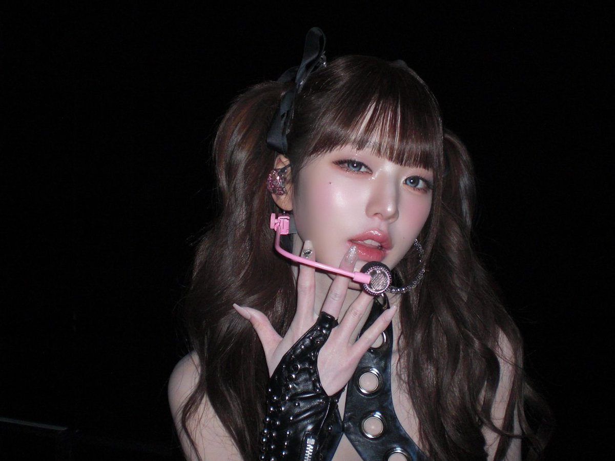 장원영 얼굴 tweet media