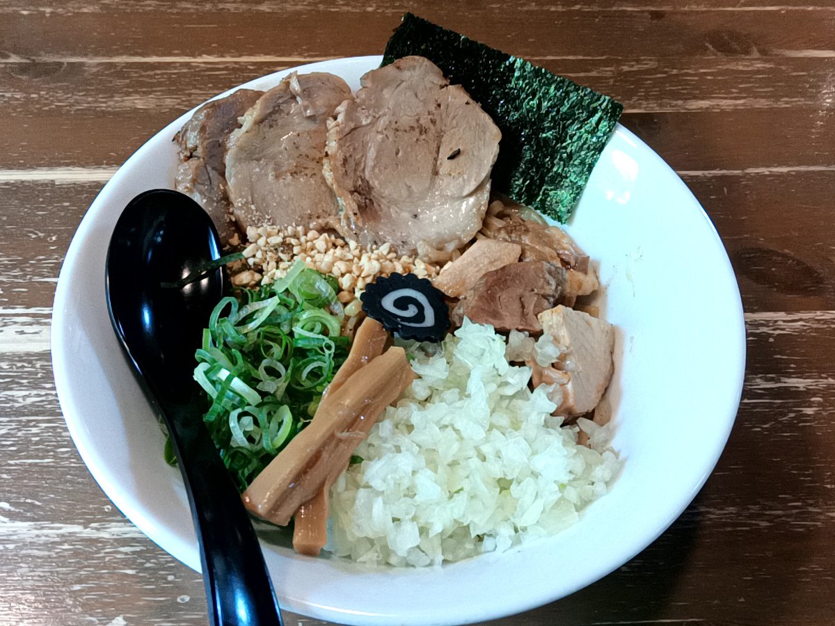 rameruyo's tweet photo. DragonNoodle～下妻
ドラニボセレブ盛り

久々だったのでセレブった🤩
ニボウマ😋 https://t.co/PGWIODNTER