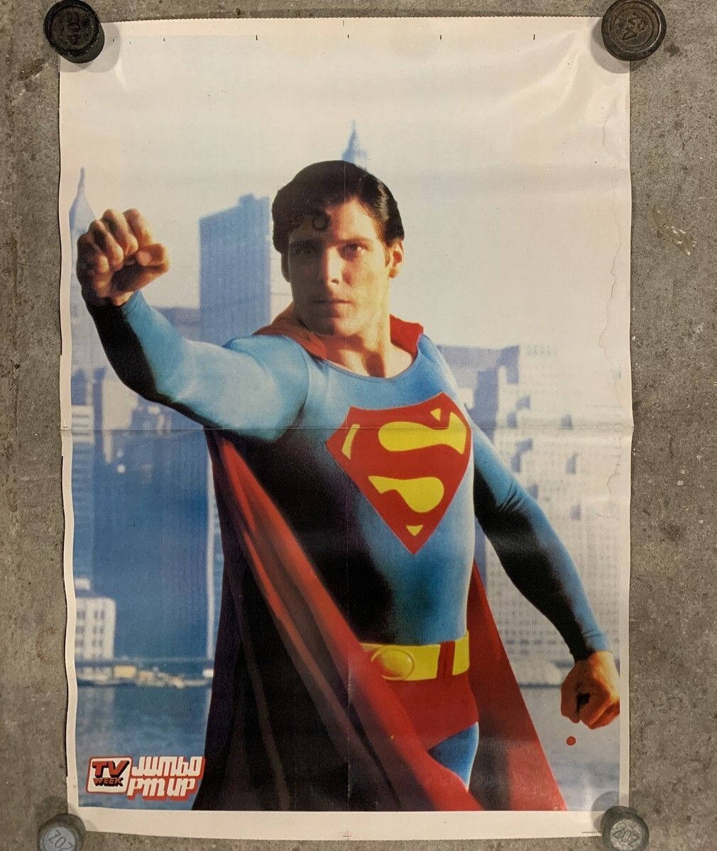 SupermanHomepge's tweet image. #DidYouKnow April 22 is #NationalPinupDay.