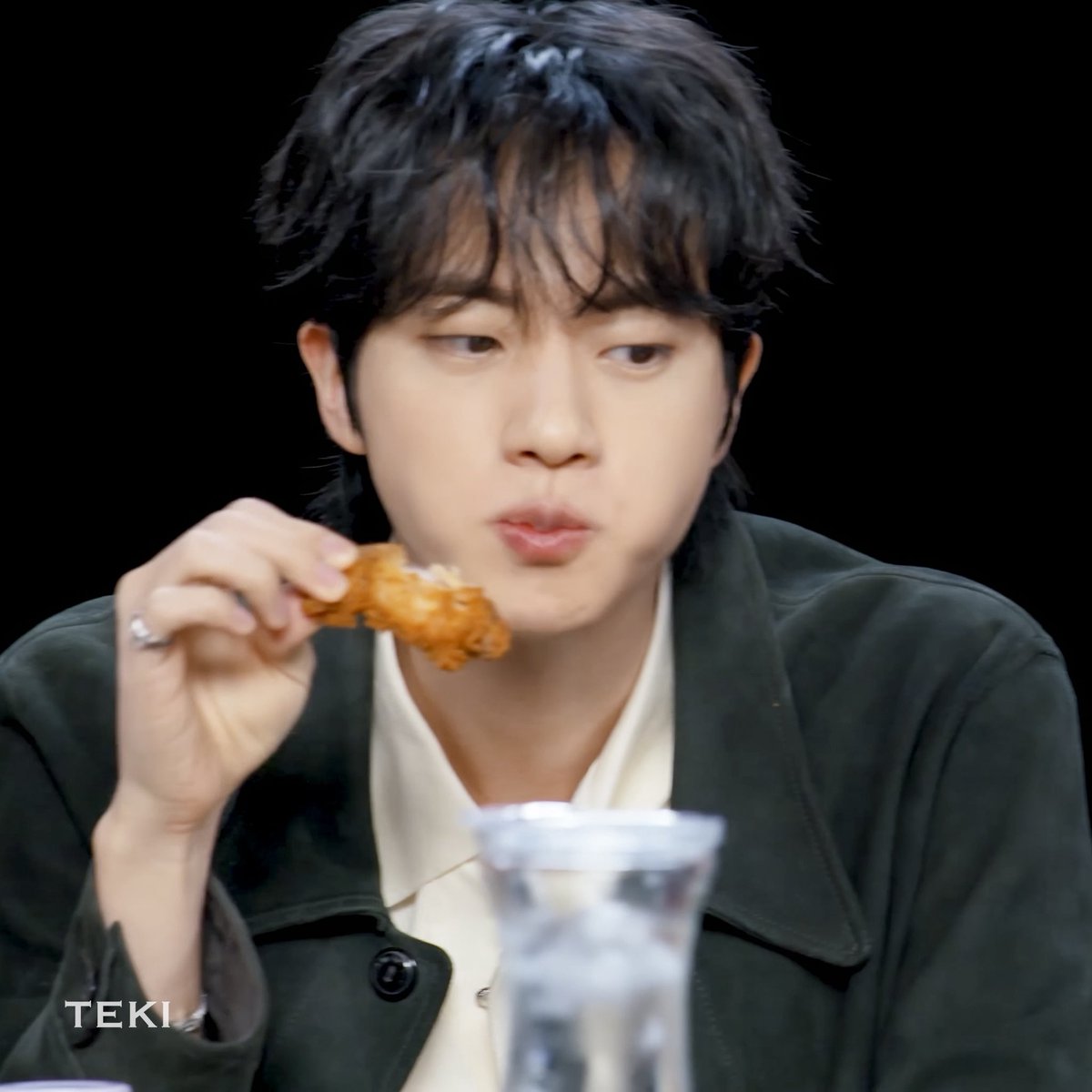 Yum Yum

260409 BTS Breaks Another Record While Eating Spicy Wings | Hot Ones