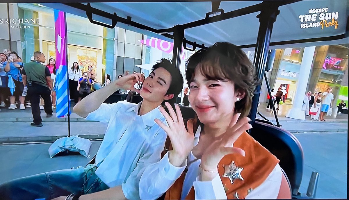 BlackjellyDevil tweet media