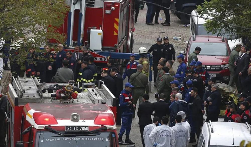 MarielaHec's tweet image. Më shumë se 10 aksidente të tilla në muajt e fundit në Turqi!
#turkey #AirForce #helicopter #accident
mast.al/2026/04/22/ank…