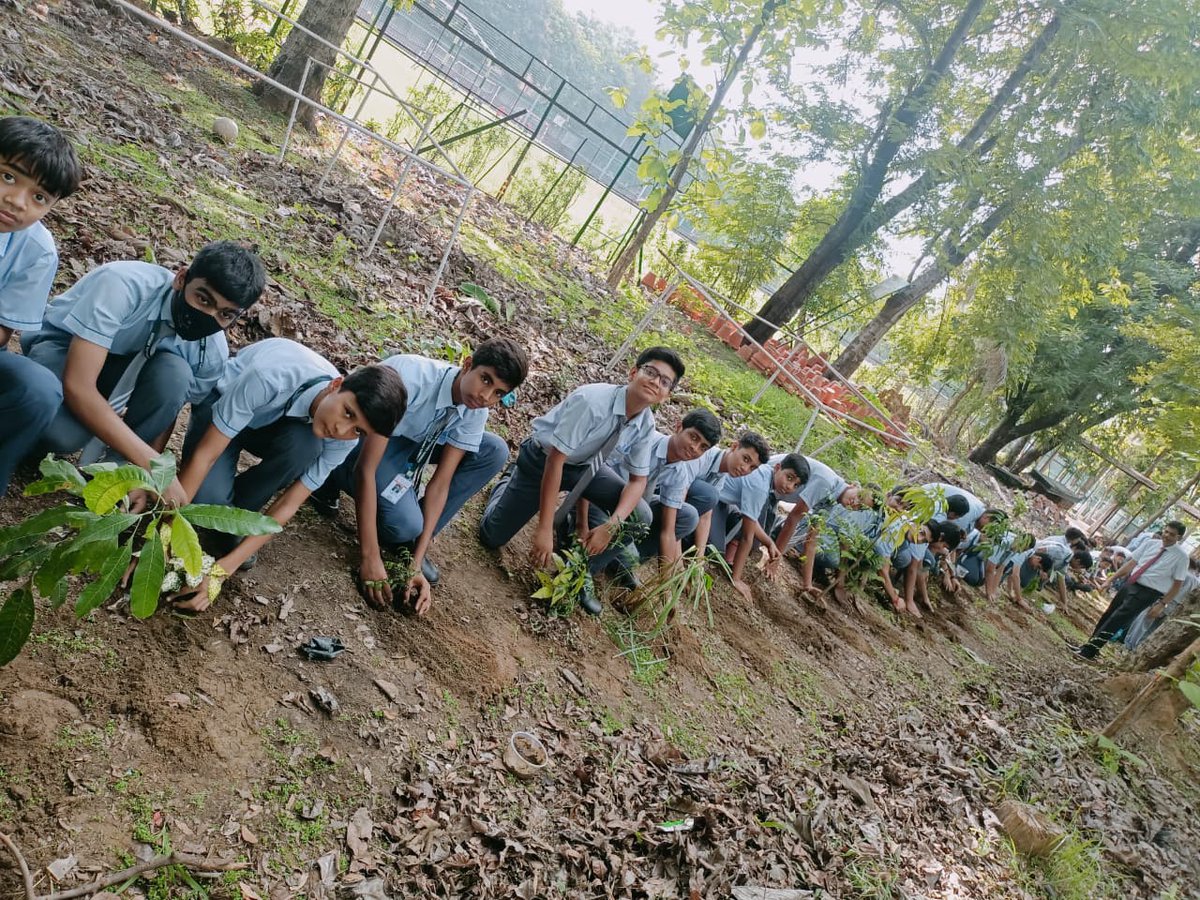 cvbokaro's tweet photo. Chinmaya Vidyalaya celebrated  Earth Day 2026 on the theme " Our Power, Our Planet" through a variety of meaningful activities that engage students and inspire environmental consciousness.
#cvbokaro #EarthDay2026 #SaveEarth https://t.co/MIrn4zELiK