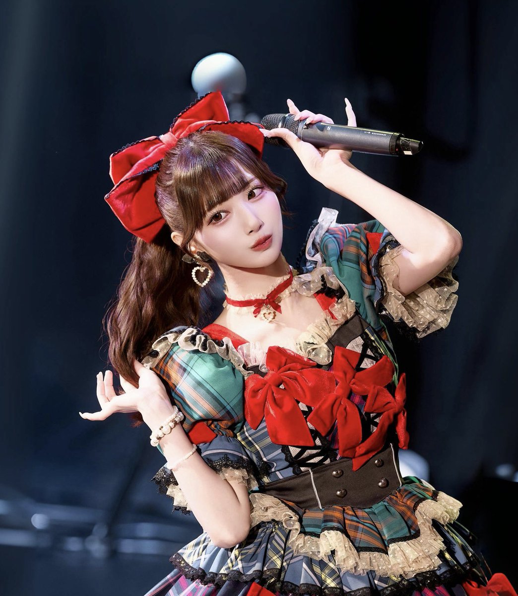 今日でデビューして1年のアイドル♡