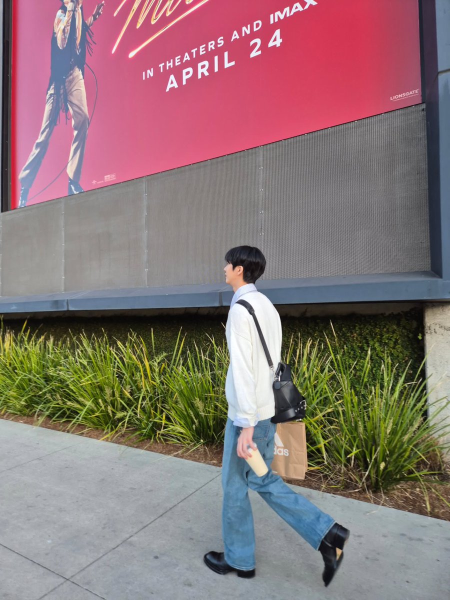 vvandtry_🐢 tweet media