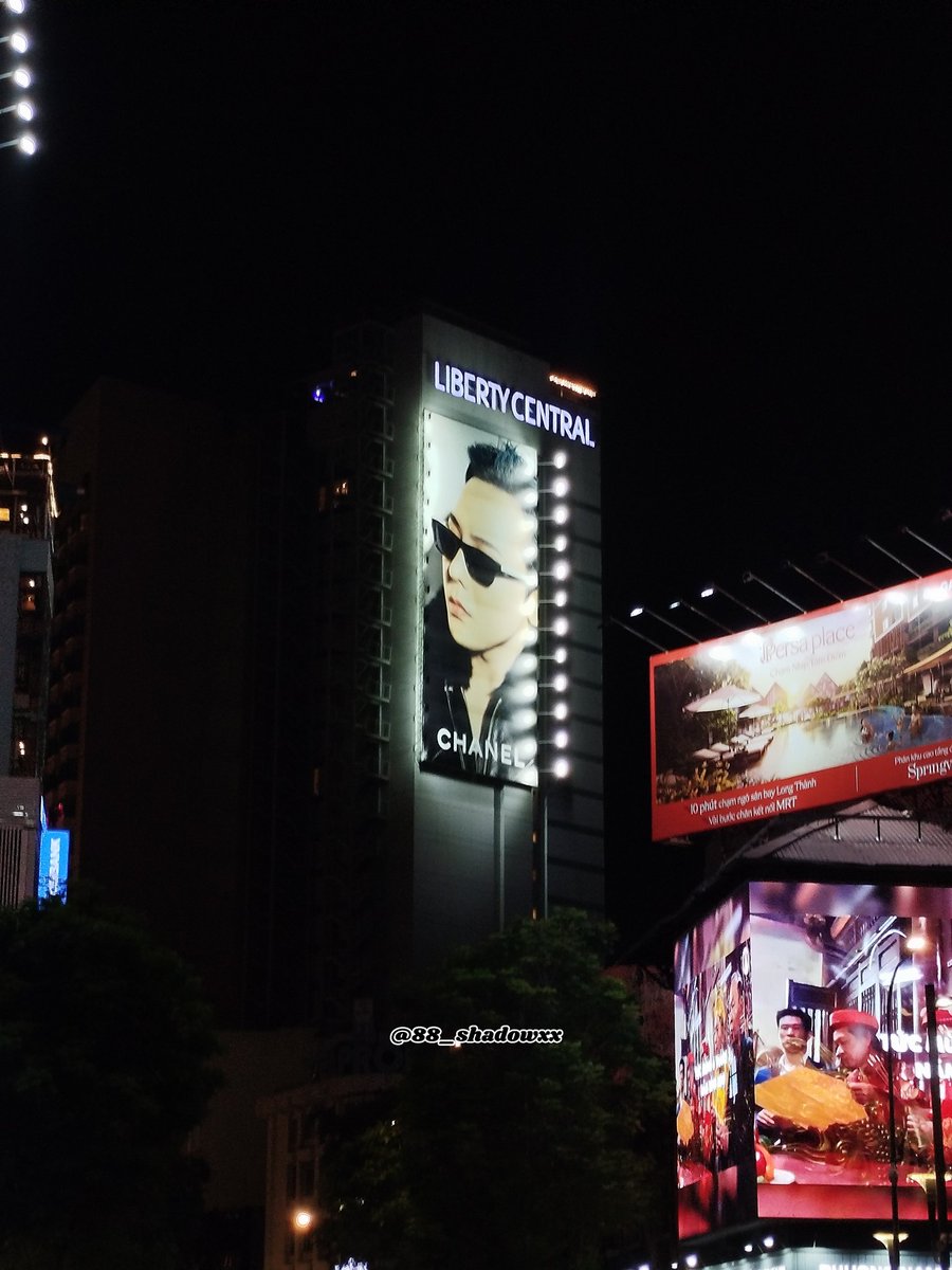 Sourire de Monsieur tweet media