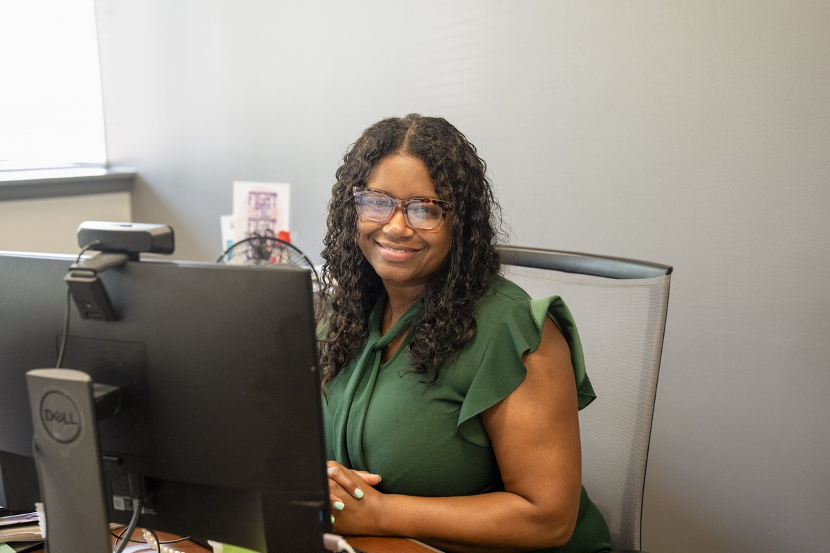 bmorehabc's tweet image. Smiling because I actually like what I’m doing 😊 #CustomerService