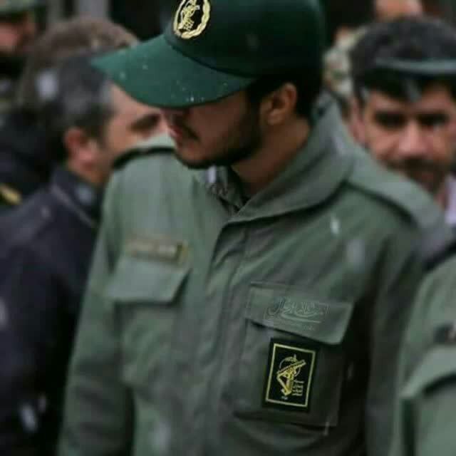 اگه بخوایی فقط یه جمله به پاسدار وسپاهی بگی اون چیه؟ 
#پاسدار_ایران