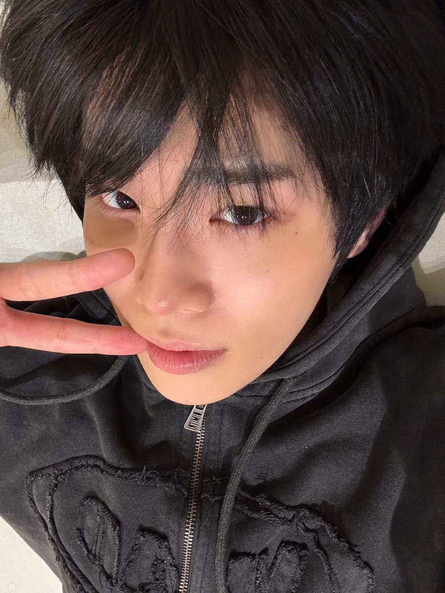 죽이 tweet media