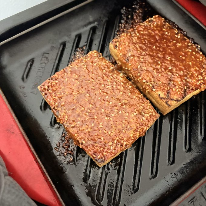 厚揚げの味噌田楽風、適当に調味料混ぜたわりにそれっぽく美味しい📦✨ 