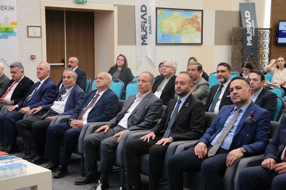 FatihBilalYulek's tweet photo. OSTİM Enerji Kümelenmesi ve MÜSİAD Sürdürülebilir Gelecek Komisyonu iş birliğiyle düzenlenen “KOBİ’lerde Üçüz Dönüşüm Konferansı (Yeşil - Dijital - İnsan)” programına Yönetim Kurulu heyetimizle birlikte katılım sağladık.

KOBİ’lerimizin yeşil ve dijital dönüşüm süreçleri ile sürdürülebilir kalkınma yolculuğunu ele alan verimli bir program oldu.