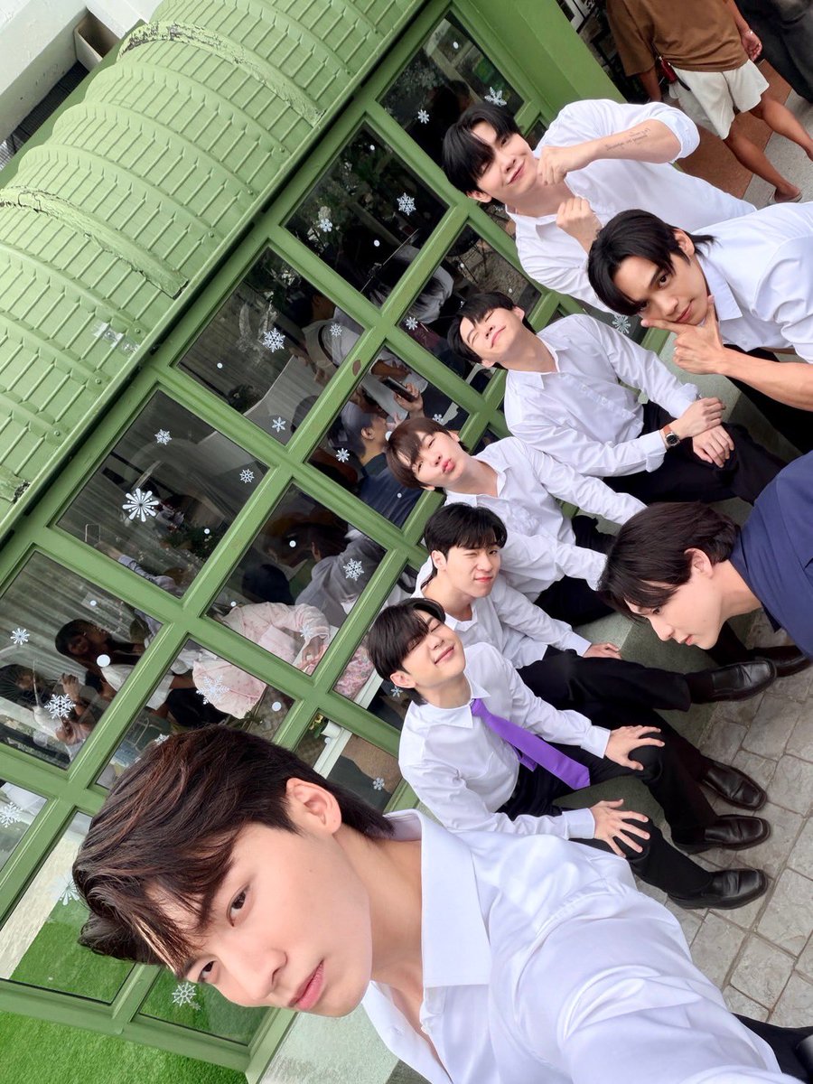 pondponlawit tweet media