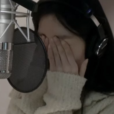 아이린 손 tweet media