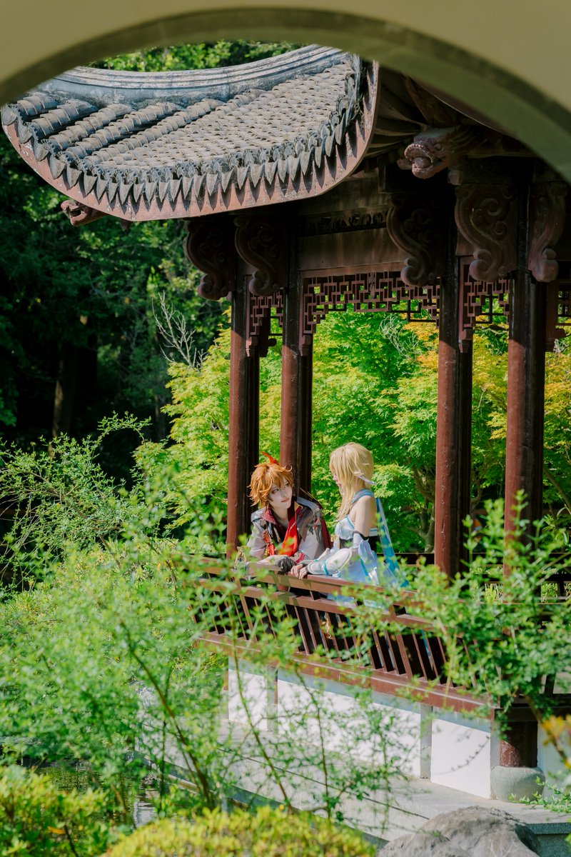 原神　コスプレ

タルタリヤ：ERIE
蛍：chisaki
📷たぁ～さん

草花が綺麗すぎる～🌷
#cosplay #genshinimpact #Lumine