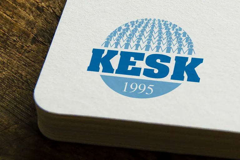 Çocuklarımıza Eşit, Özgür ve Onurlu Bir Gelecek Bırakmak İçin Mücadelede Birleşelim, Değiştirelim! #23Nisan👇🏽 

kesk.org.tr/2026/04/22/coc…

Bugün, Saltanatın çürümüşlüğüne karşı Türkiye halklarının tam bağımsızlık için, ağır bedeller ödeyerek verdiği mücadeleyle kurulan Türkiye