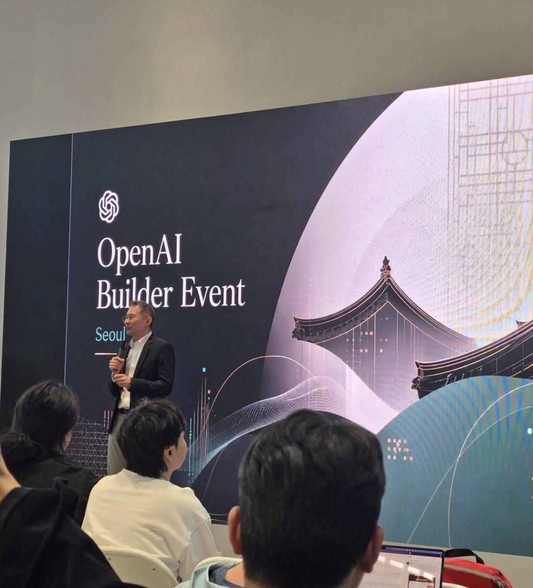 realsigridjin's tweet photo. @OpenAIDevs openai startup seoul event today was cooking🔥 https://t.co/zDdzCkIIEQ